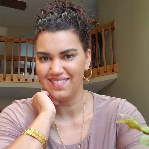 Meet your Posher, Chasity - Picture 1 of 2